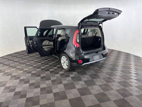 2017 Kia Soul +