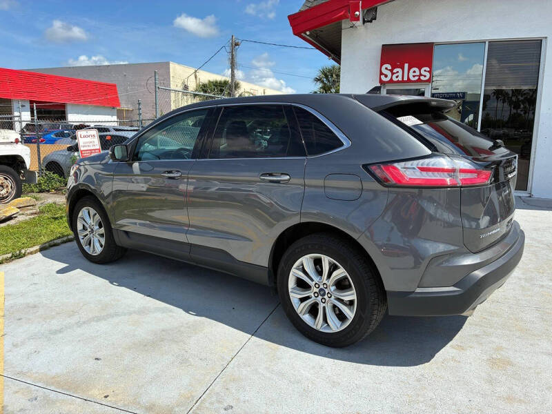 2022 Ford Edge Titanium