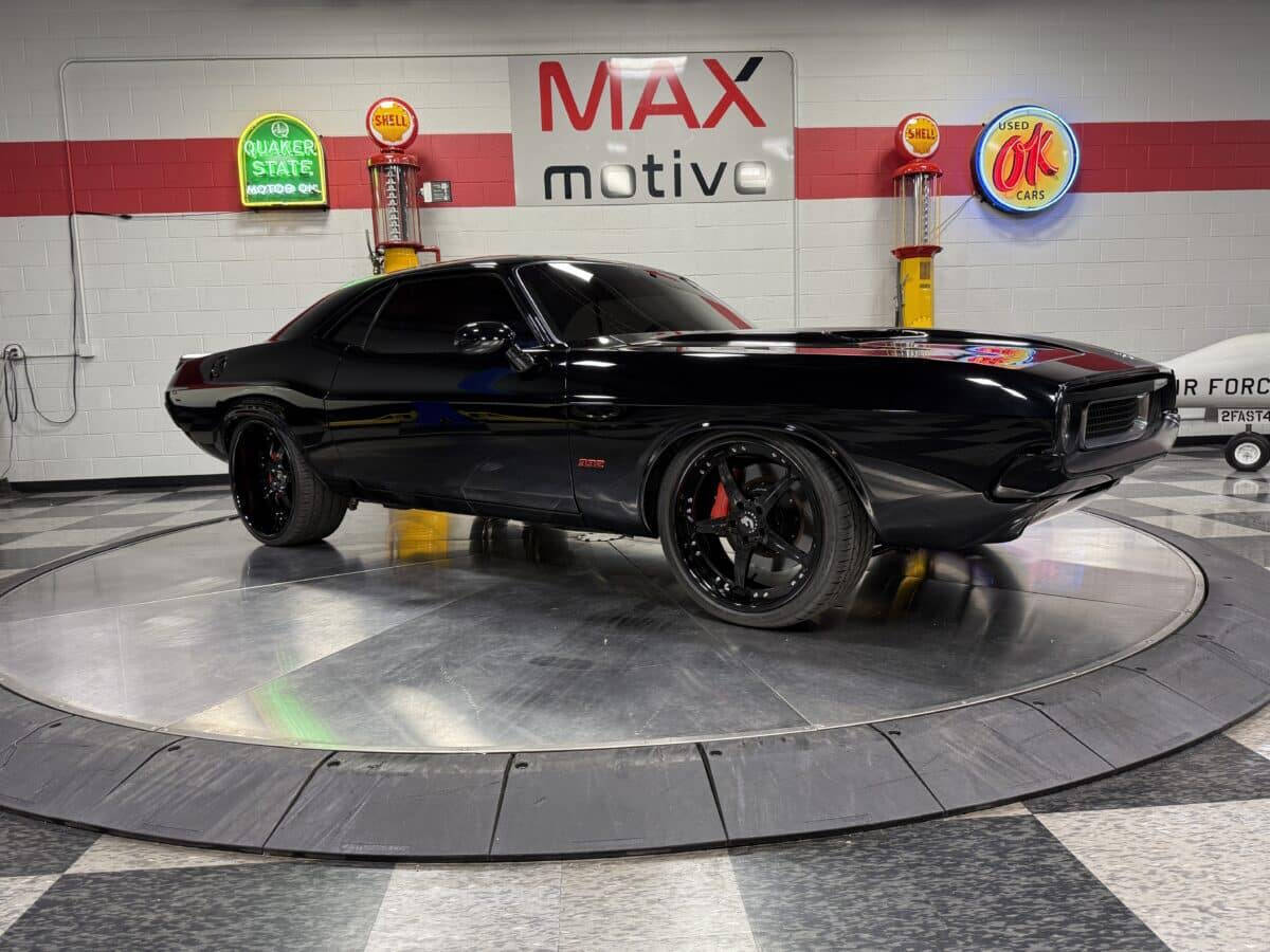1970 Dodge Challenger 18