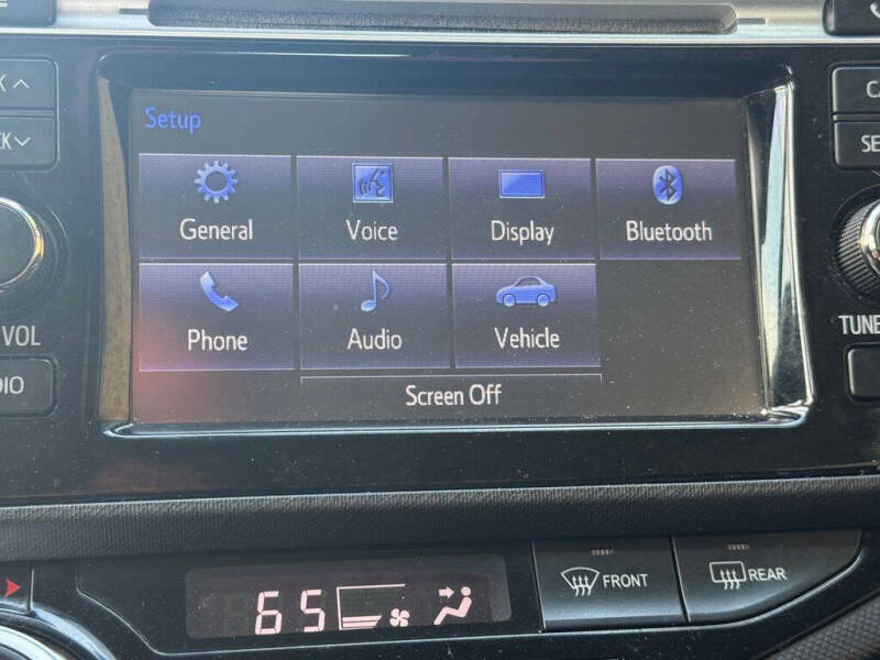 2015 Toyota Prius c Two