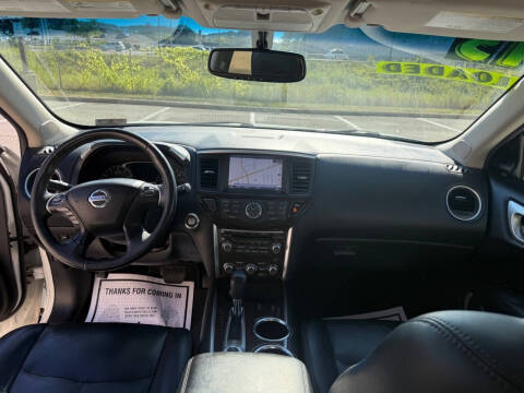 2015 Nissan Pathfinder SL