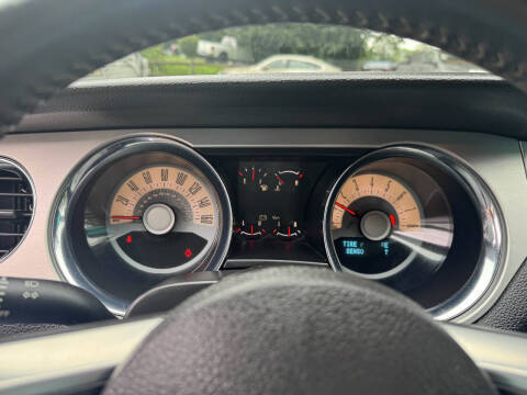 2011 Ford Mustang V6 Premium