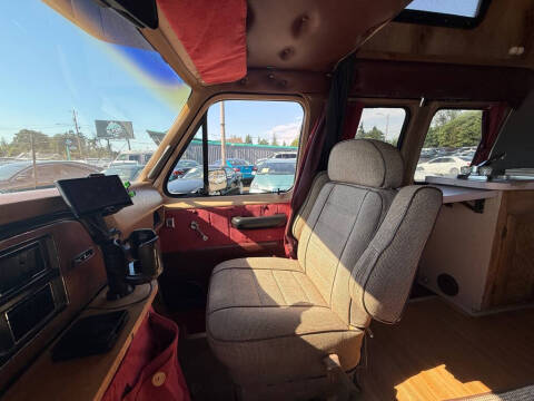 1987 Ford E-250 Super