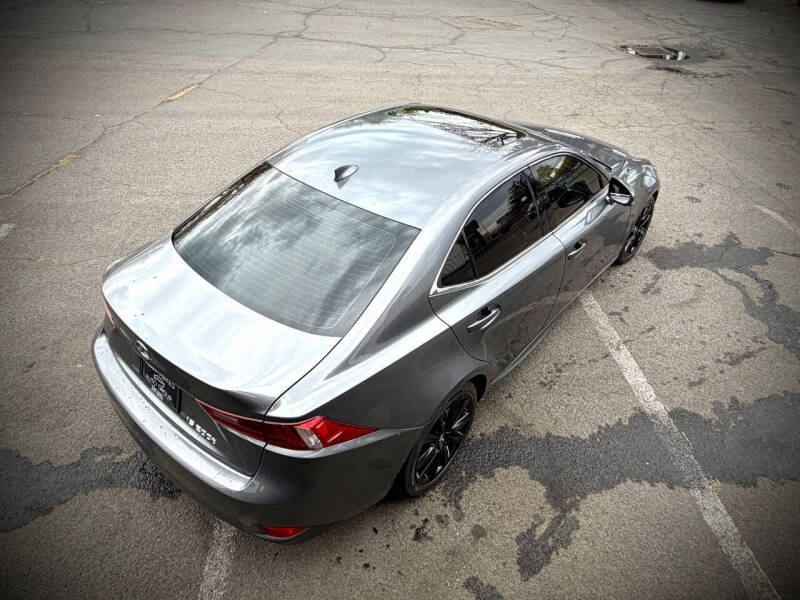 2016 Lexus IS 200t