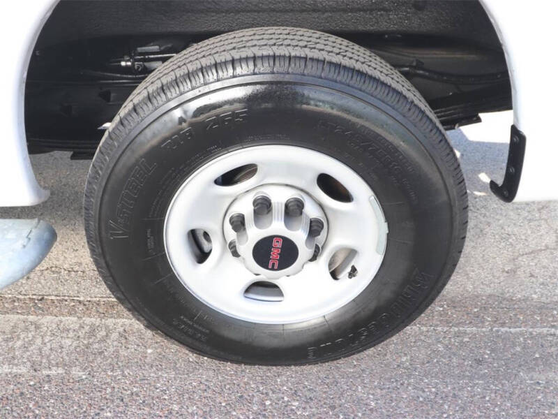 2024 GMC Savana 2500