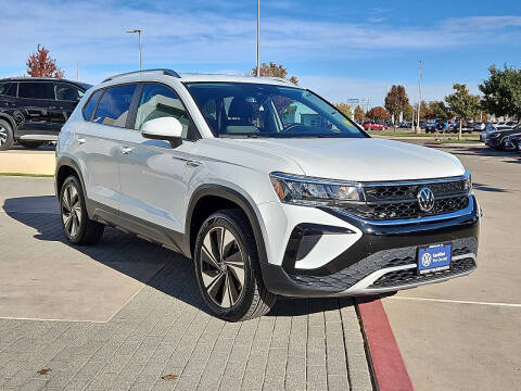 2023 Volkswagen Taos SE 4Motion