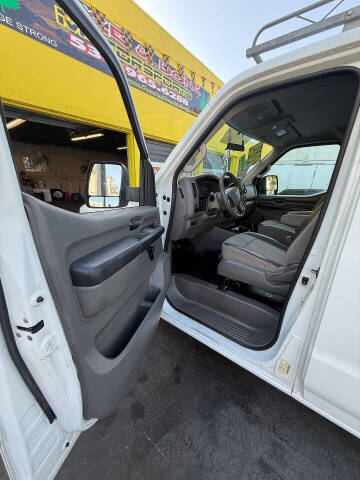 2013 Nissan NV 1500 S