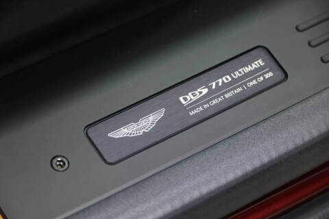 2023 Aston Martin DBS
