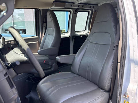 2017 Chevrolet Express 3500