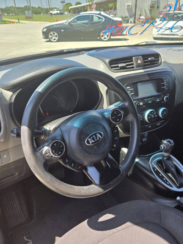 2016 Kia Soul Base photo 11