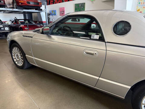 2004 Ford Thunderbird Deluxe