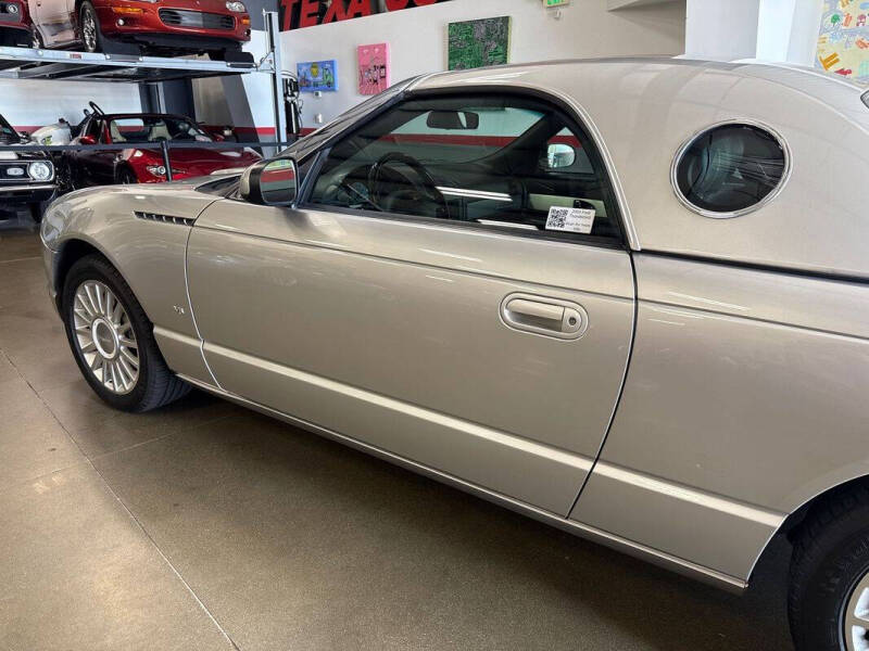 2004 Ford Thunderbird Deluxe