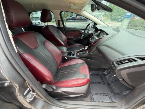 2010 Ford Focus SES