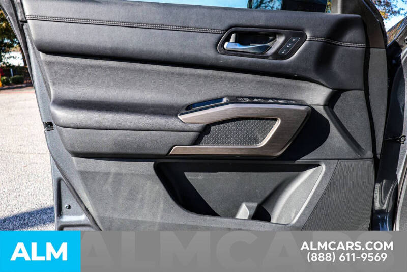 2024 Nissan Pathfinder Platinum