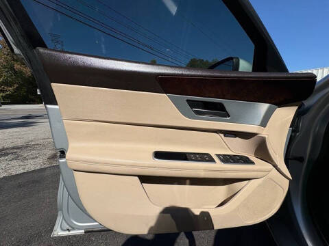 2017 Jaguar XF 35t Prestige