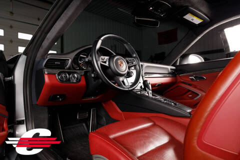2017 Porsche 911 Carrera 4S