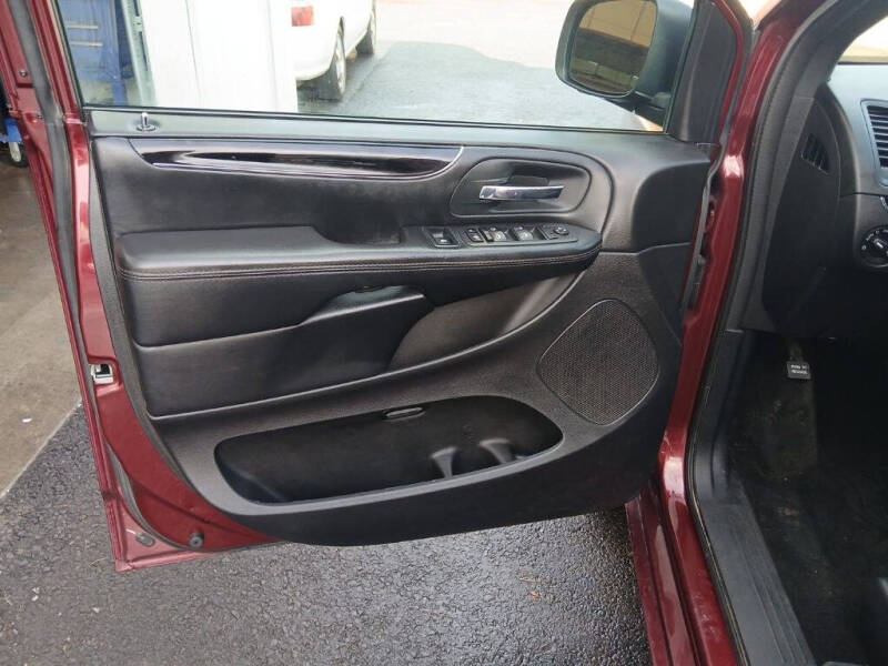 2020 Dodge Grand Caravan SE