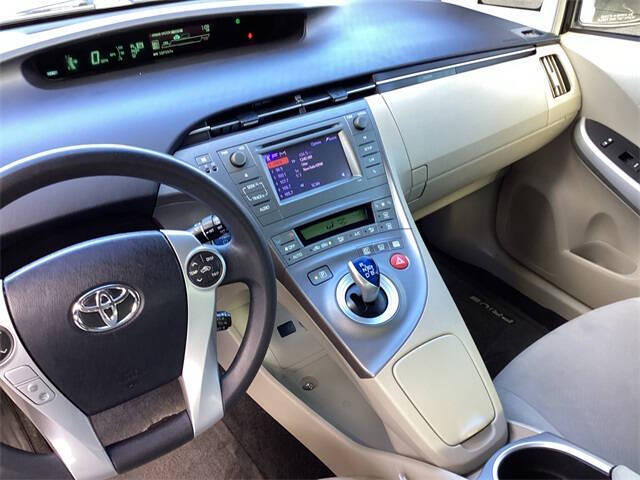 2014 Toyota Prius Two