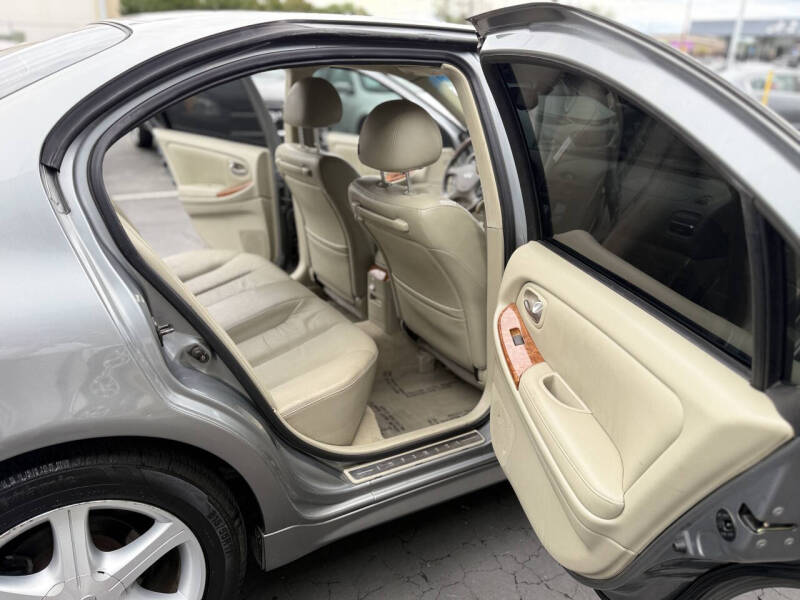 2004 Infiniti I35