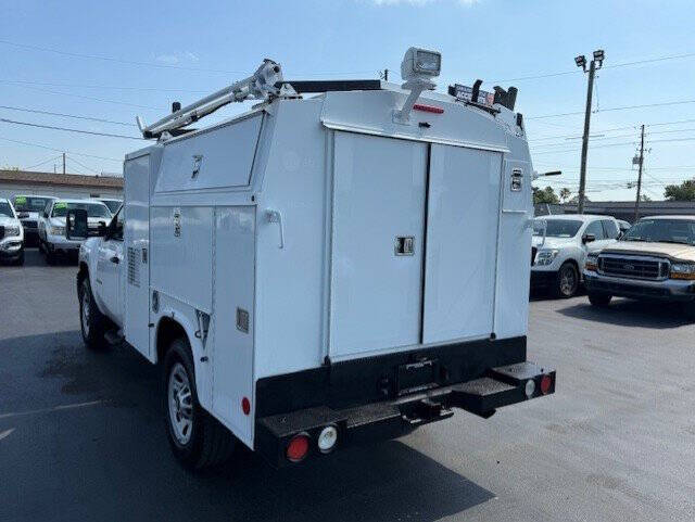 2012 Chevrolet Silverado 3500HD CC