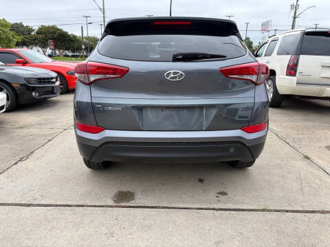 2016 Hyundai Tucson SE