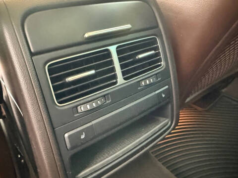 2011 Volkswagen Touareg TDI Executive