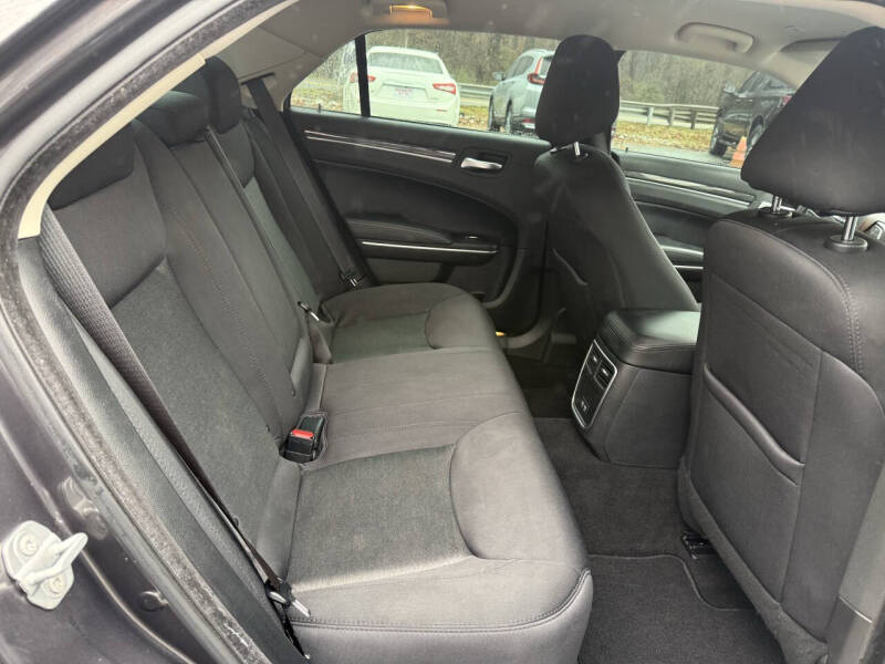 2021 Chrysler 300 Touring