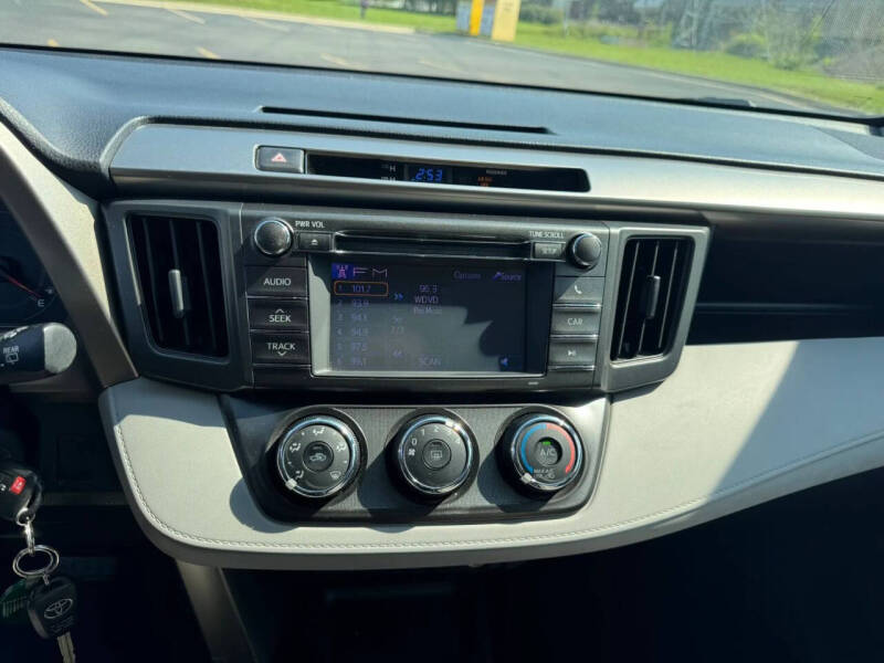 2013 Toyota RAV4 LE