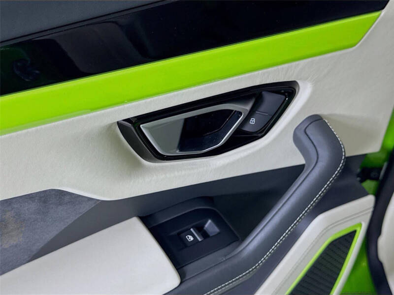 2022 Lamborghini Urus