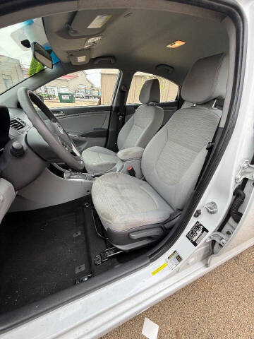 2017 Hyundai Accent Value Edition