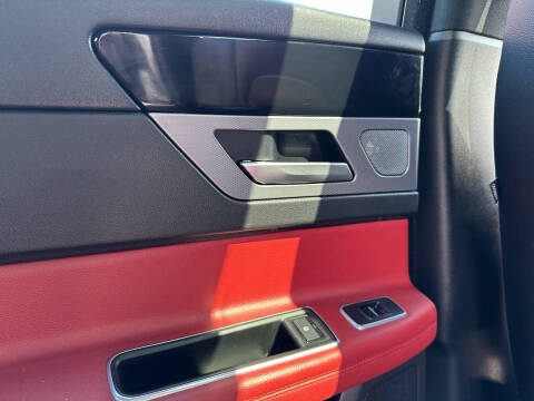 2016 Jaguar XF R-Sport