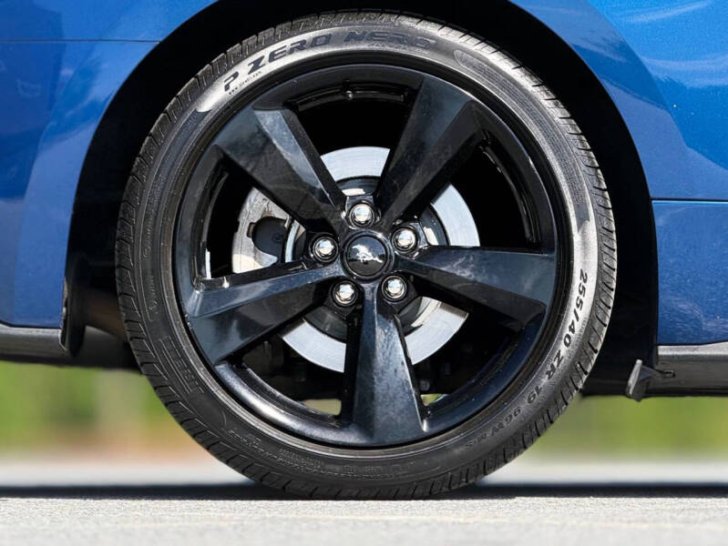 2022 Ford Mustang EcoBoost