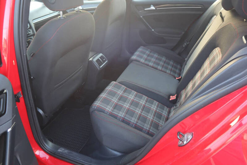 2016 Volkswagen Golf GTI