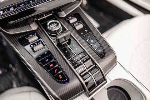 2026 Aston Martin Vanquish Volante