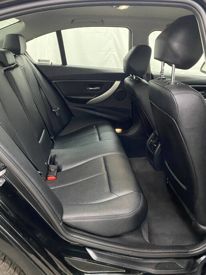 2014 BMW 3 Series 320i xDrive AWD 4dr Sedan - Black exterior view 12