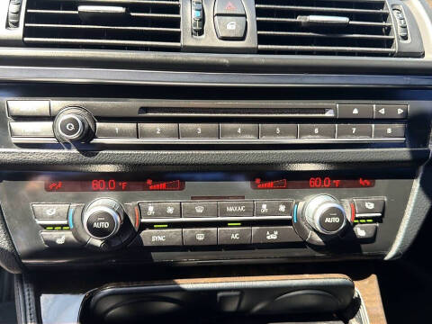 2015 BMW 5 Series 528i