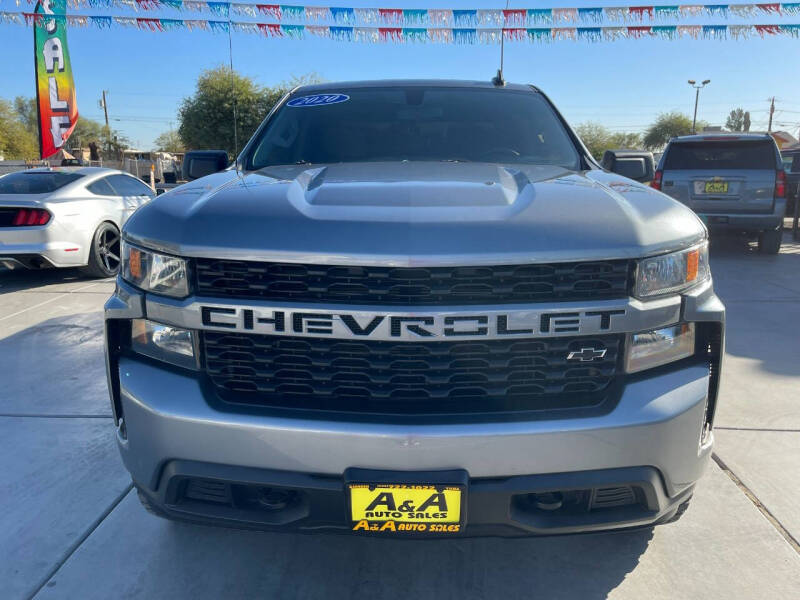 2020 Chevrolet Silverado 1500 Custom photo 2