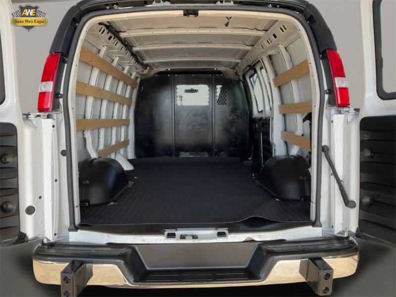 2023 Chevrolet Express 2500