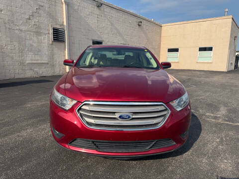 2013 Ford Taurus SEL