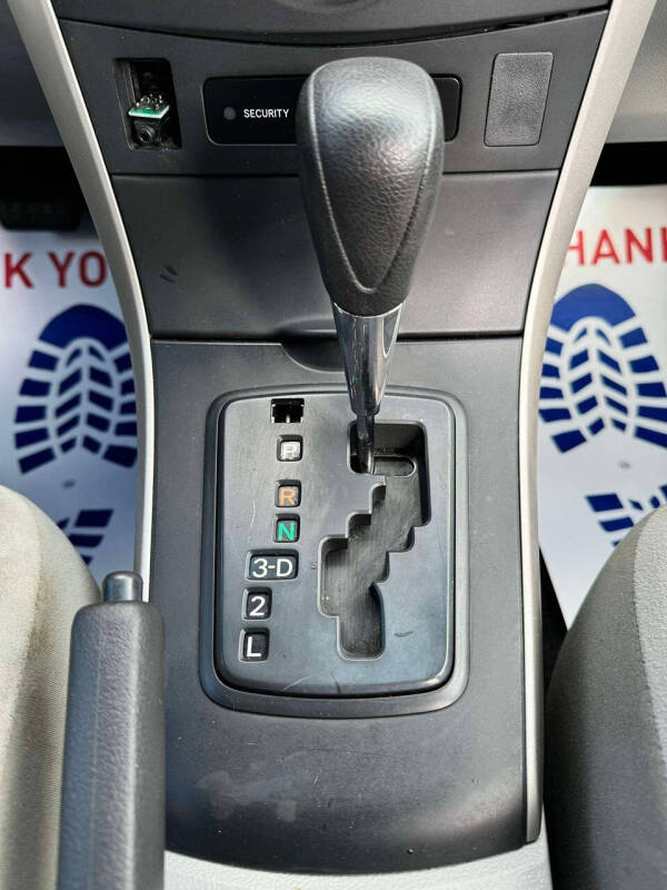 2009 Toyota Corolla LE