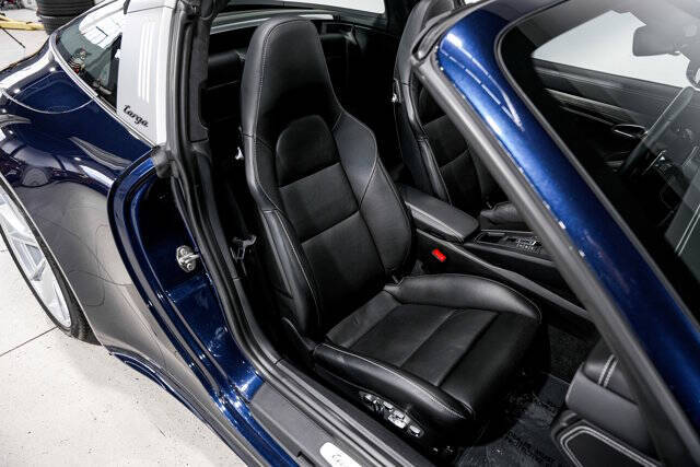 2019 Porsche 911 Targa 4 GTS