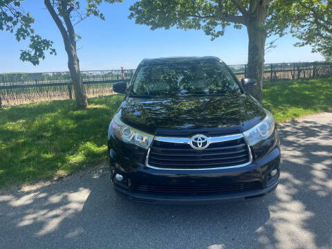 2015 Toyota Highlander for sale at D Majestic Auto Group Inc in Ozone Park NY