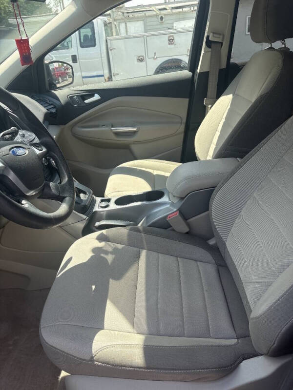 2016 Ford Escape SE