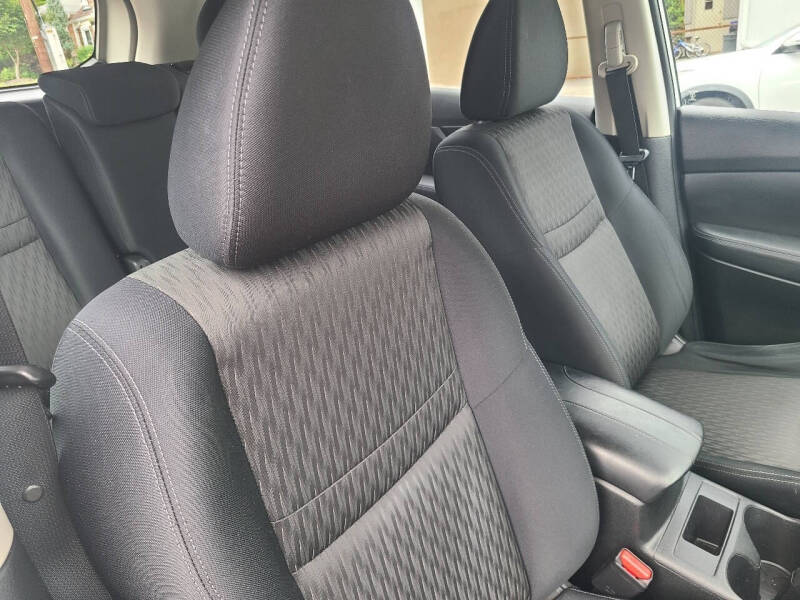 2017 Nissan Rogue S