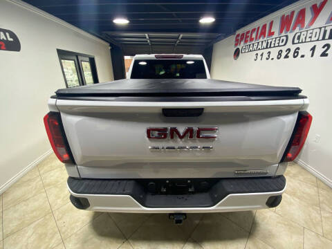 2024 GMC Sierra 1500 Elevation Standard