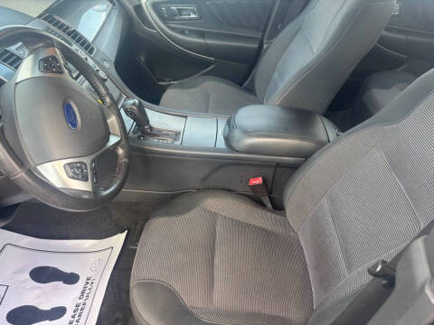 2015 Ford Taurus SEL
