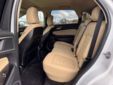 2020 Ford Edge SEL