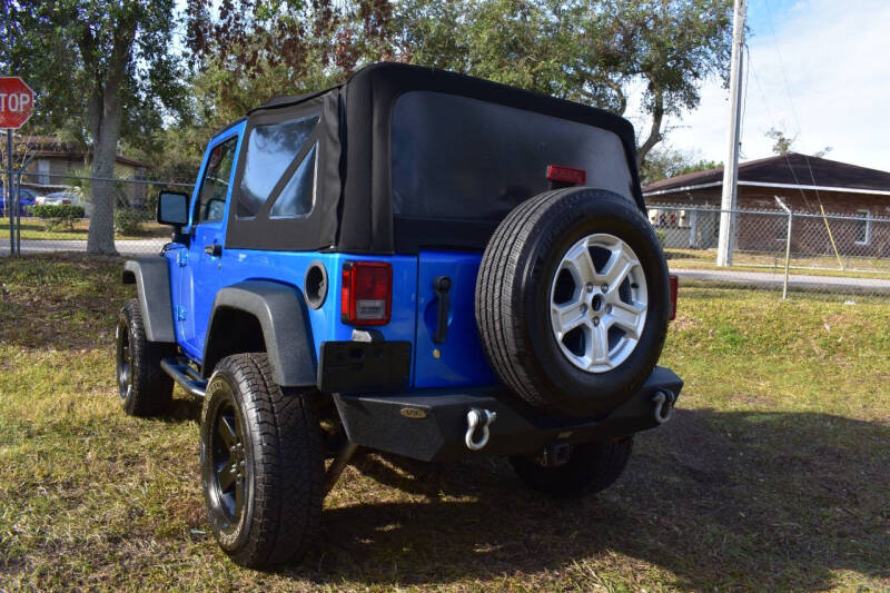 2015 Jeep Wrangler Rubicon photo 3