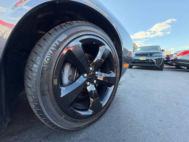 2013 Dodge Challenger R/T Plus