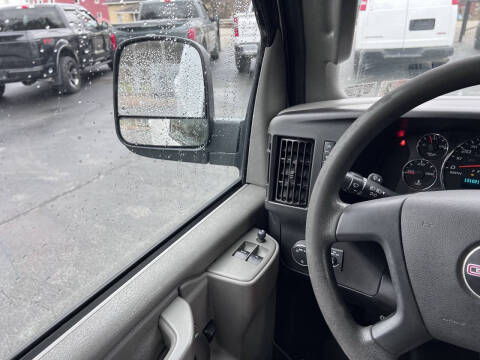 2018 GMC Savana 2500